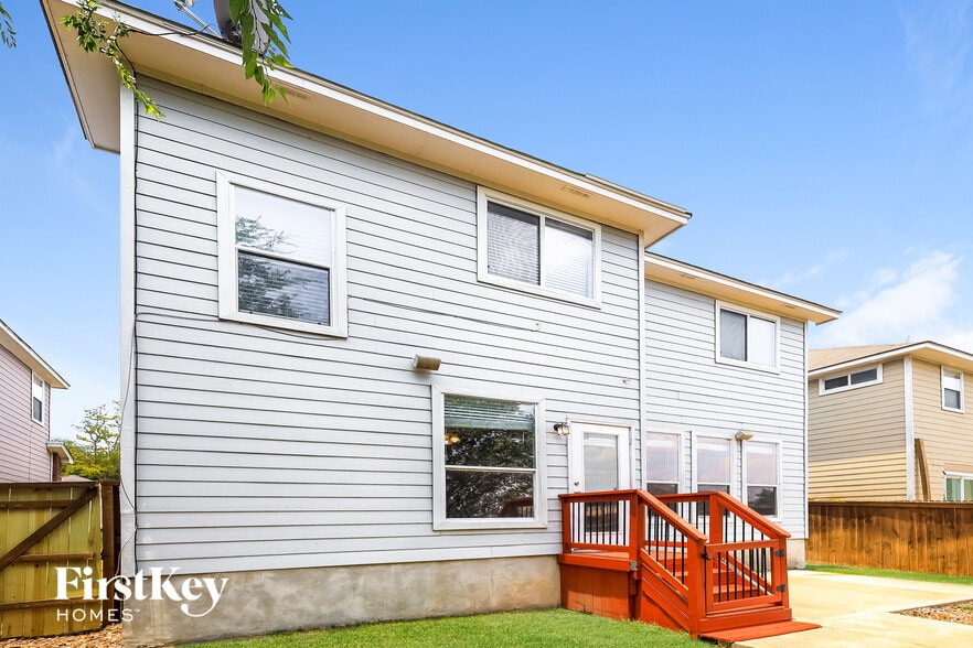 Building Photo - 1910 Mountain Star