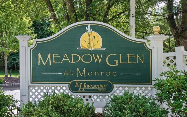 Building Photo - 5 Case Ct