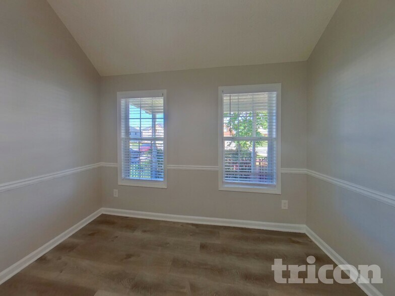 Building Photo - 7485 Ferrara Dr