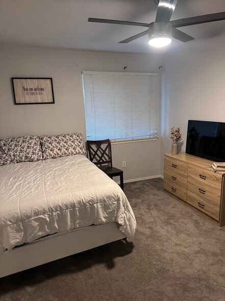 Building Photo - 43405 30th St W