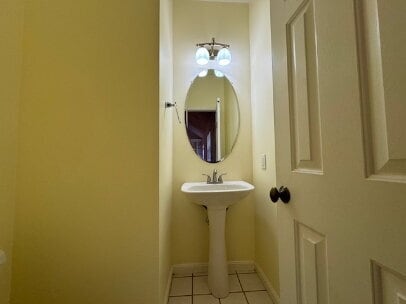 Building Photo - Move In Special 1/2 Off First Full Month with move in by 4/5/2026 - Pet Friendly 4-Bedroom Retrea...