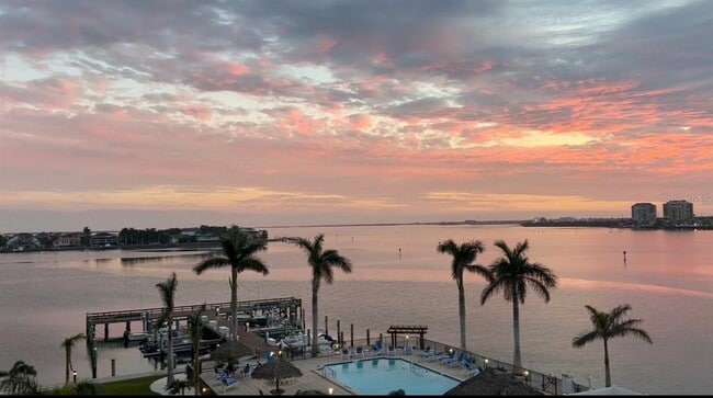 Building Photo - 5220 Brittany Dr S