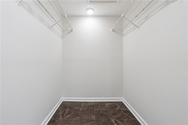 Building Photo - 4105 Canyon Point Cir