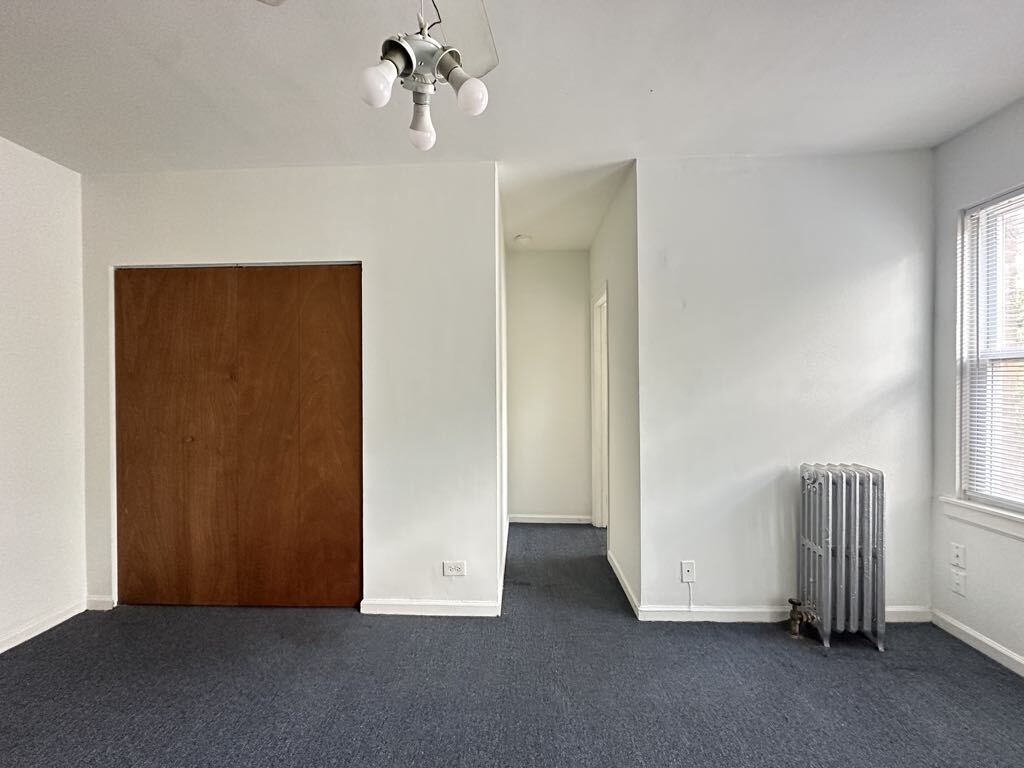 Building Photo - 5710 N Winthrop Ave