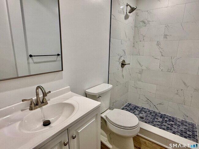 Building Photo - 85 Avery St