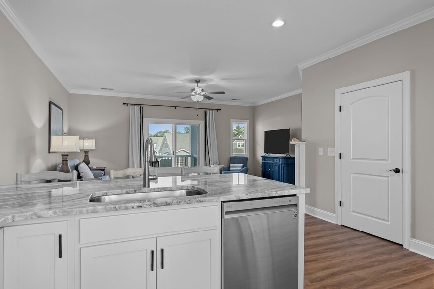 Building Photo - 328 Gannet Pl