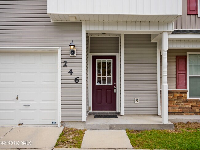 Building Photo - 246 Caldwell Loop