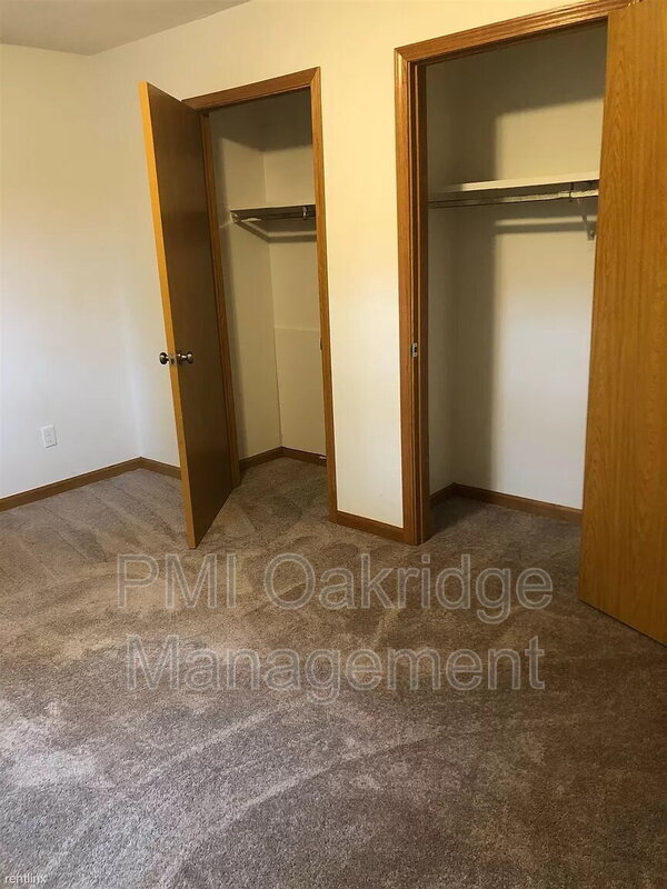 Building Photo - 1112 W Main St