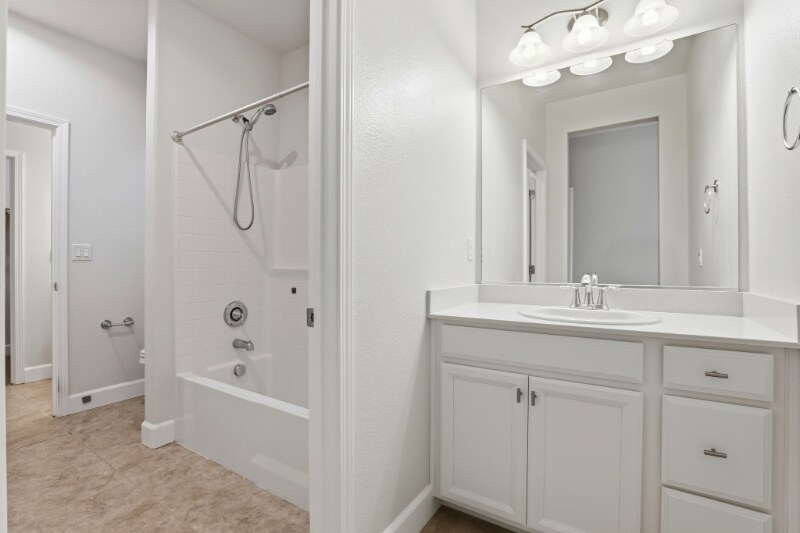 Building Photo - 1818 Tarragon Dr