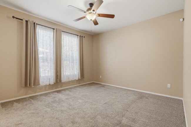 Building Photo - 3 bedroom 2 bath home located by Camp Bullis