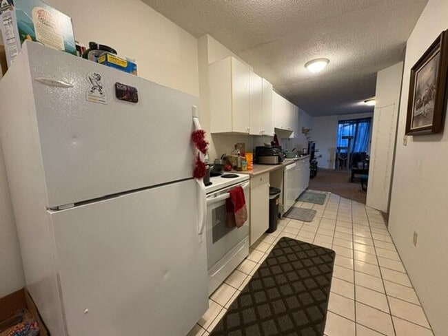 Building Photo - $1,050 | 2 Bedroom, 1 Bathroom Apartment | Pet Friendly* | Available for August 1st, 2026 Move In!