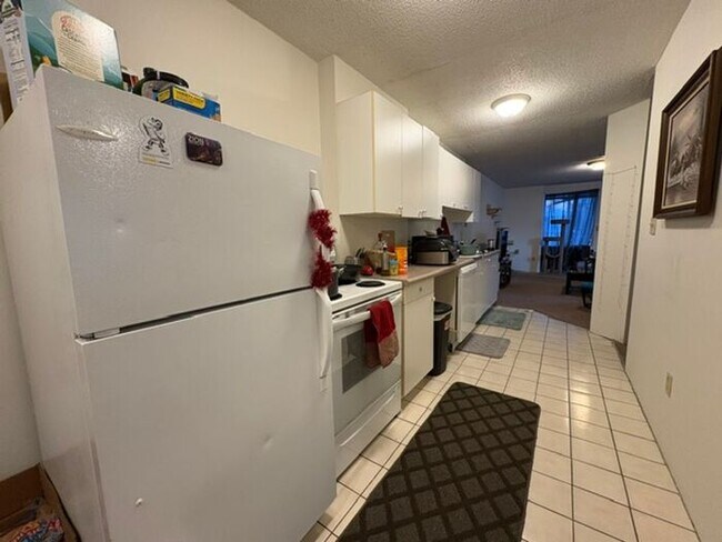 Building Photo - $1,100 | 2 Bedroom, 1 Bathroom Apartment | Pet Friendly* | Available for August 1st, 2026 Move In!