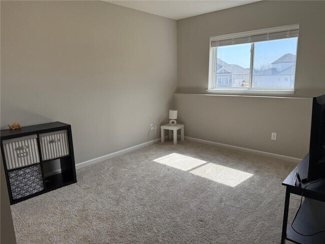 Building Photo - 1866 Spring Creek Dr