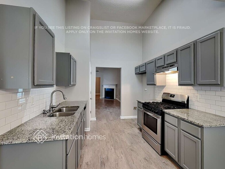 Building Photo - 2530 Thunder Basin Way