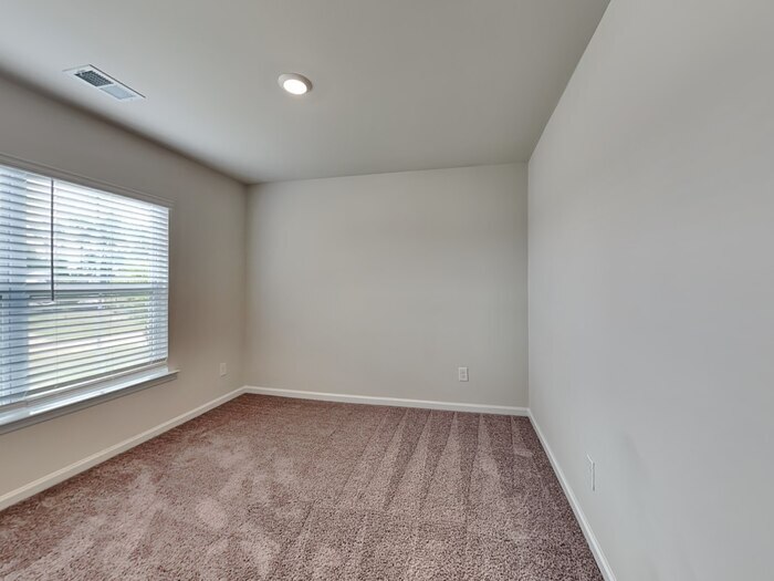 Building Photo - 274 Bent Holly Dr