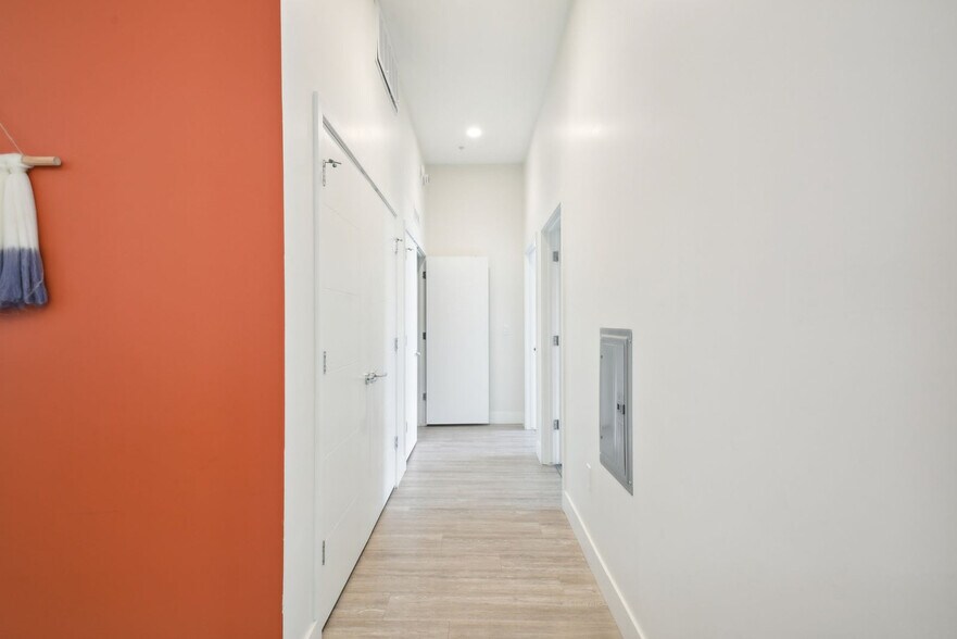 Building Photo - 2880 Zuni St