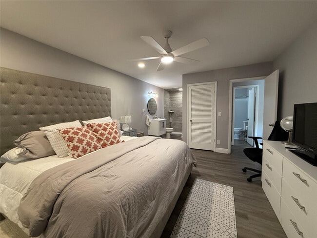 Building Photo - 20862 Vinesta Cir