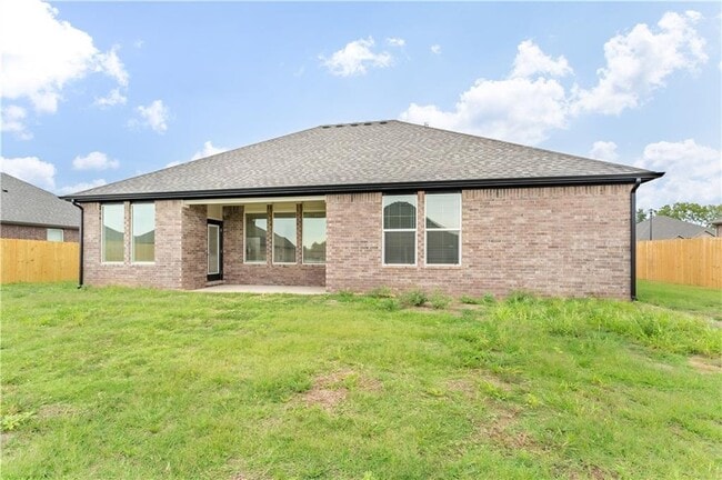 Building Photo - 2239 Riggins Ave