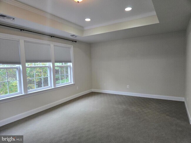 Building Photo - 6444 5th St