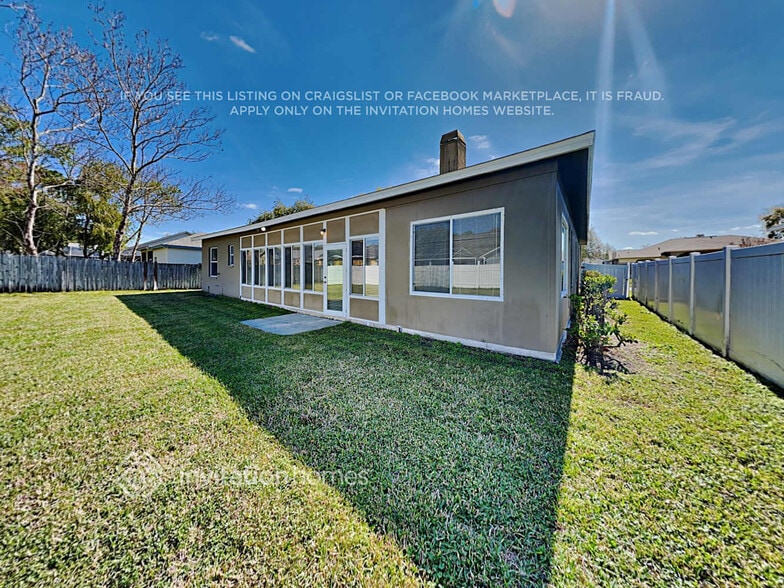 Building Photo - 28141 Brokenmead Path