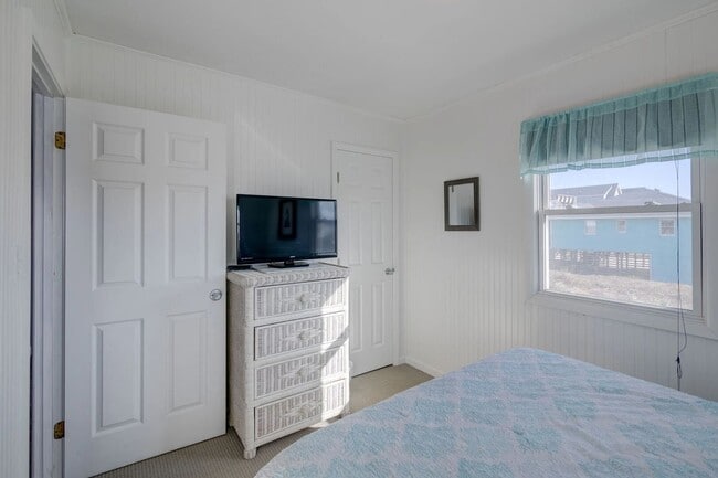 Building Photo - 8809B S Old Oregon Inlet Rd