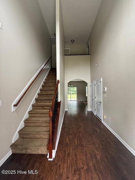 Building Photo - 419 Lafitte Way