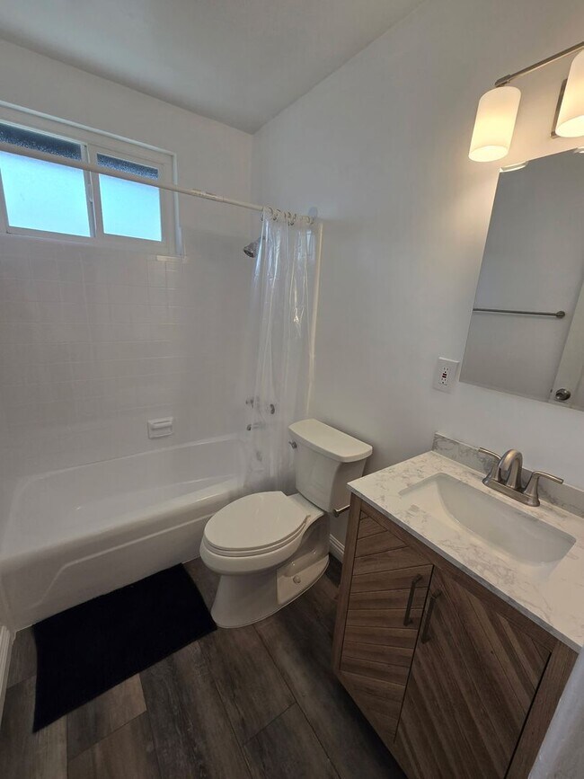 Building Photo - 16109 Spruce St