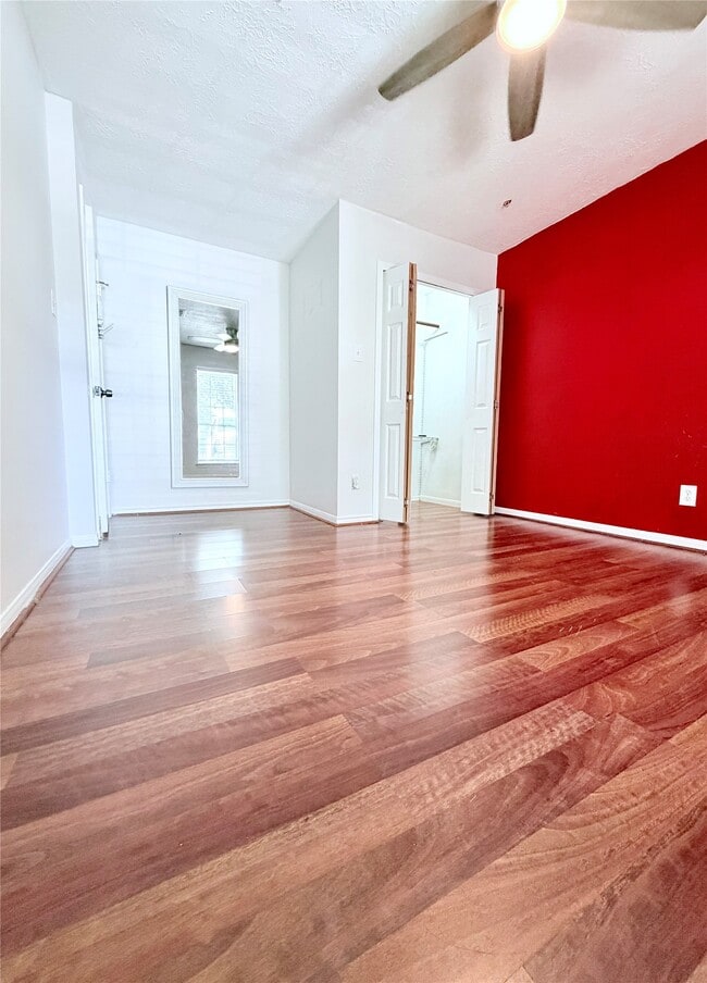 Building Photo - 6610 La Puente Dr
