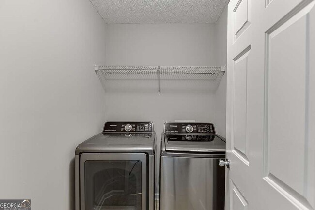 Building Photo - 2421 Elkhorn Ter