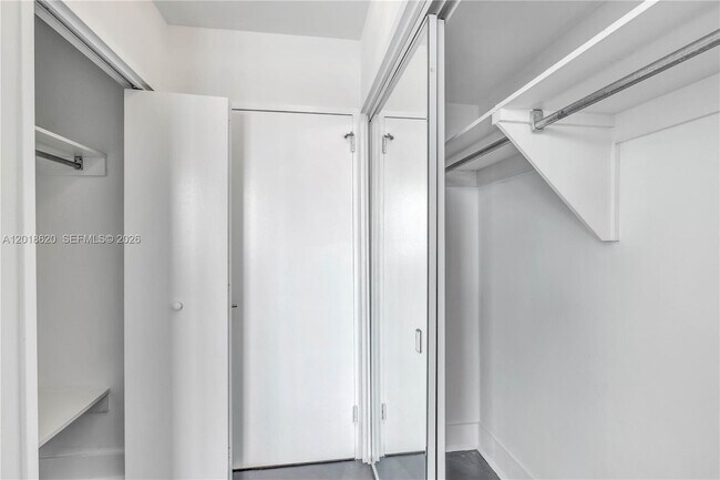 Building Photo - 5151 Collins Ave