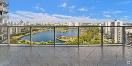 Building Photo - 20281 E Country Club Dr