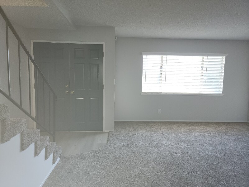 Building Photo - 24613 Falena Ave