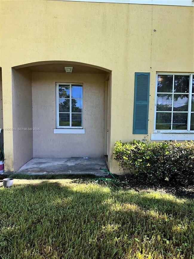 Building Photo - 6053 SW 19th Pl