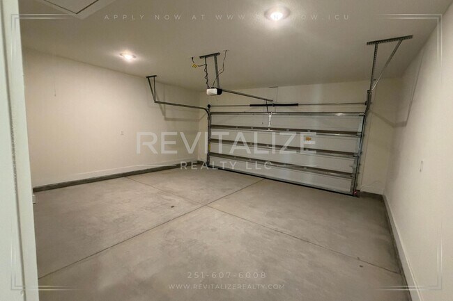 Building Photo - Lakeview Luxury Living in Hadley Village
