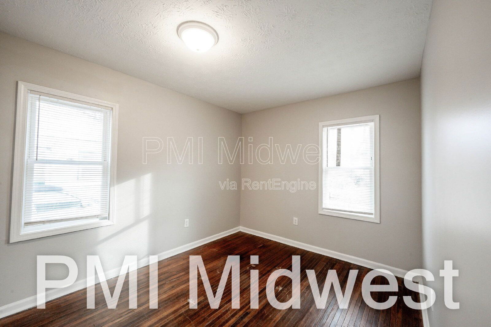 Building Photo - 3101 N Temple Ave