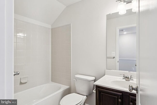 Building Photo - 2706 Wessex Cir