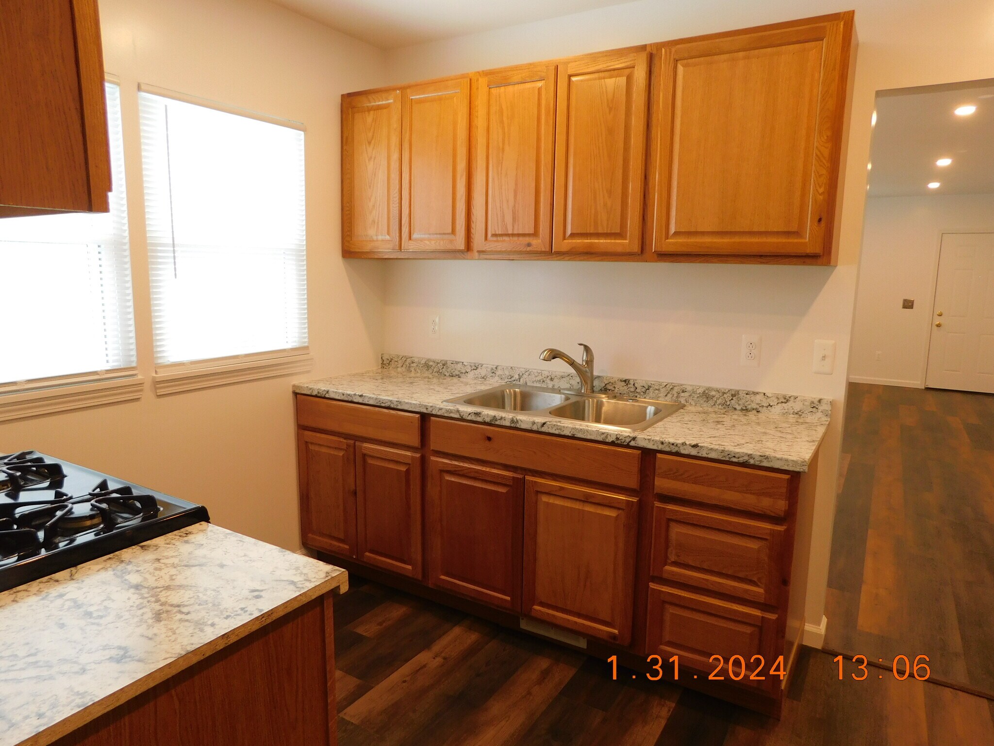 Building Photo - 101 Poplar Ave