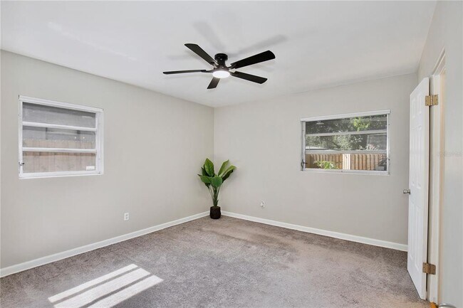 Building Photo - 2914 Lando Ln