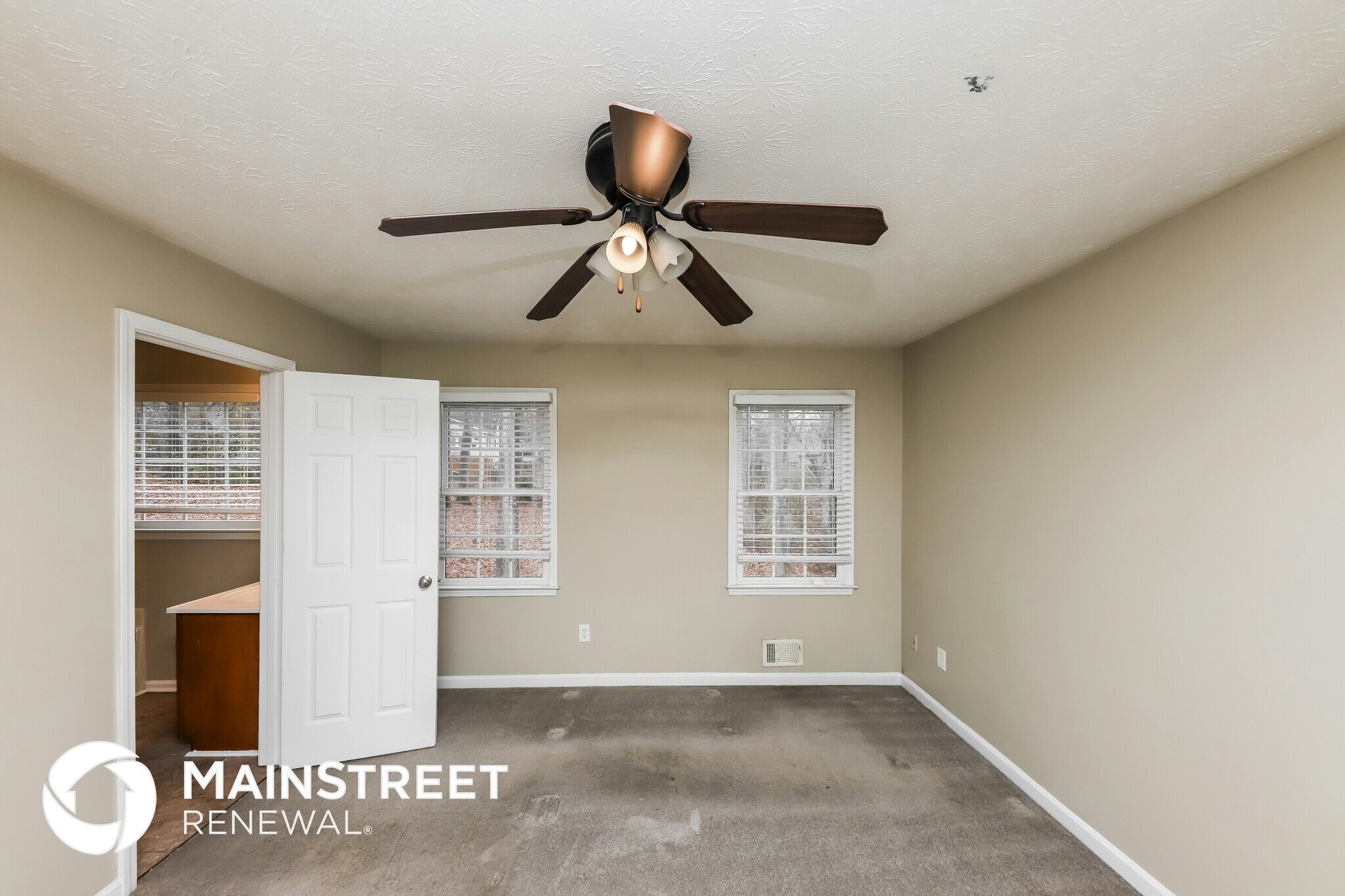 Building Photo - 28 Loxley Ct