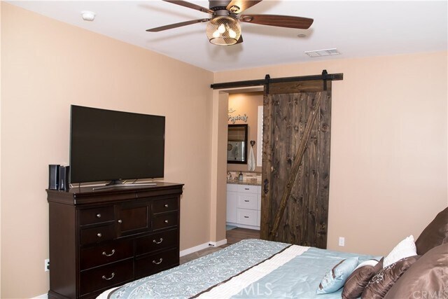 Building Photo - 35879 Landon Ln