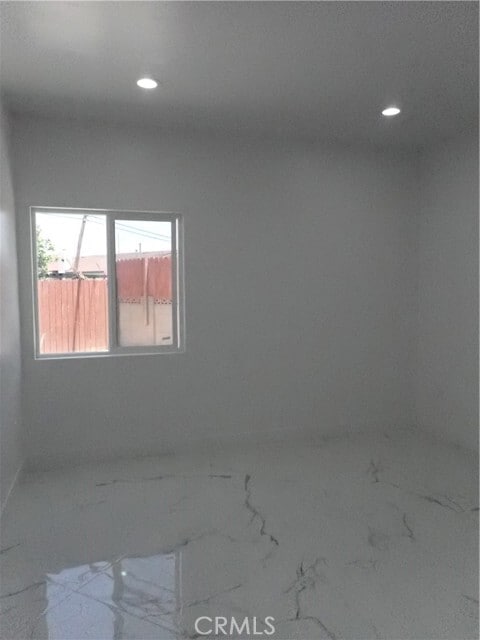 Building Photo - 5678 Oak Pl