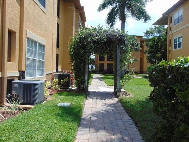 Building Photo - 4323 Bayside Village Dr