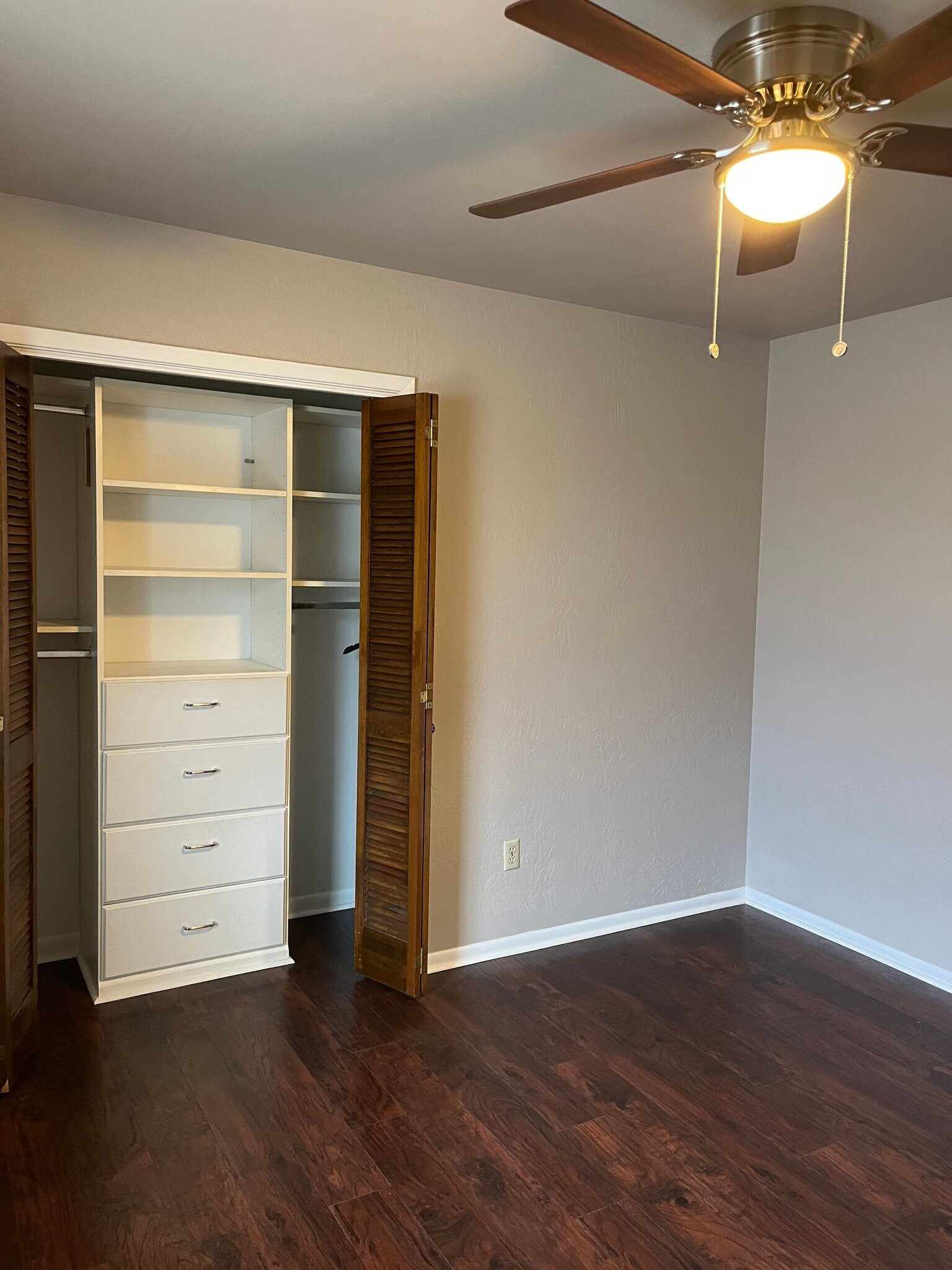 Building Photo - 4711 Lois Ln