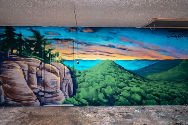 Building Photo - 1605 SE P St