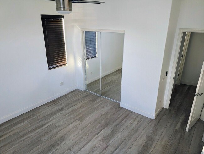 Building Photo - Spacious 4-Bedroom Corner-Lot Home w/ Smar...