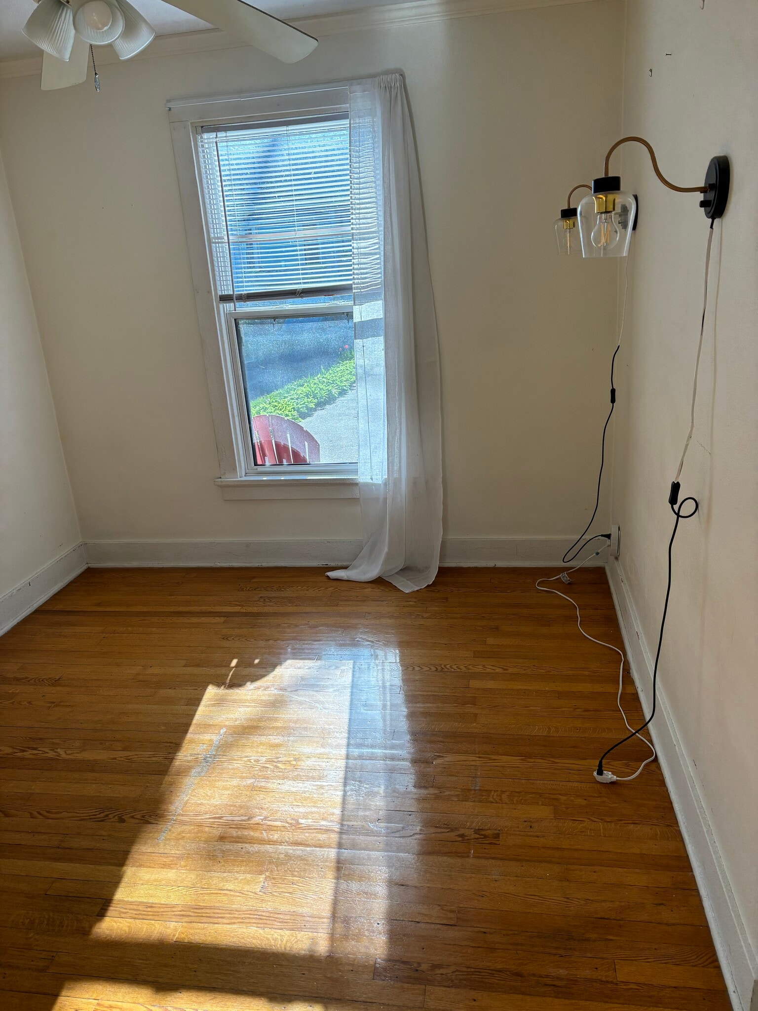 Bedroom - 319 N Lake Rd