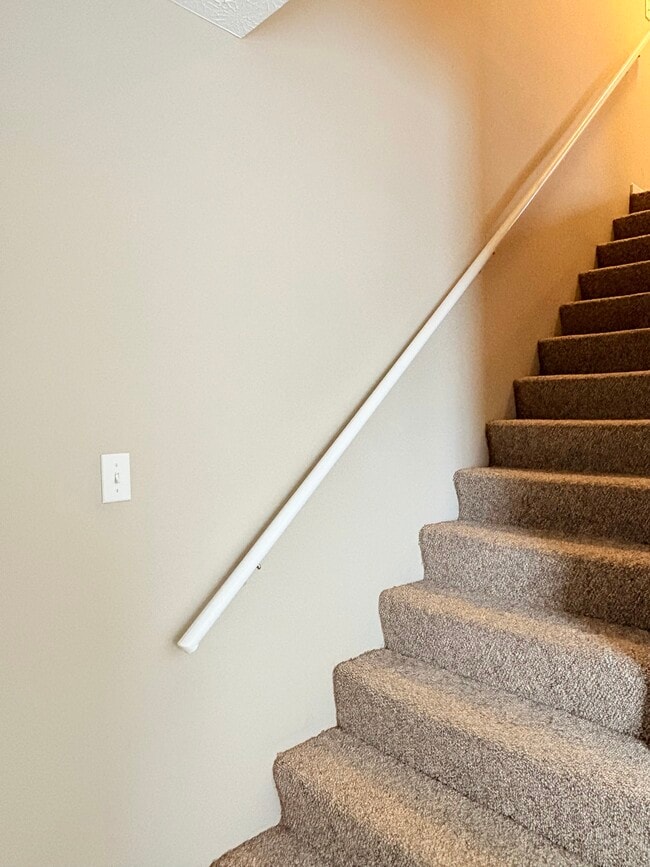 Building Photo - 130 Bright St