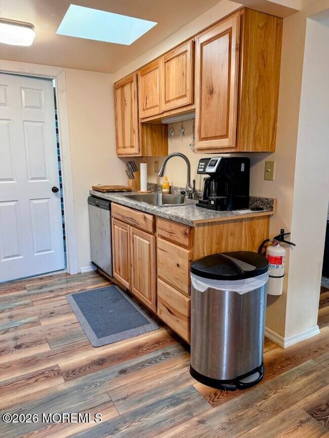 Building Photo - 115 Bay Pkwy