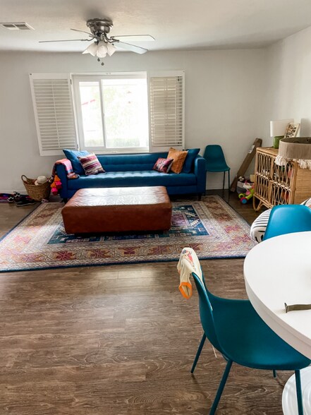 Building Photo - 1430 E Meadowbrook Ave