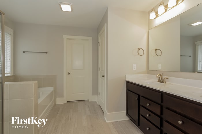 Building Photo - 2314 Glenway Trail Ct